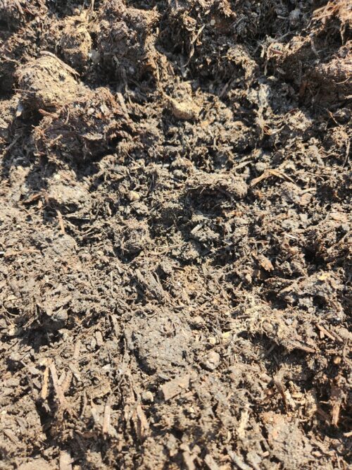 Alternative view of Mushroom Compost (Standard) – Bulk Soil Improver