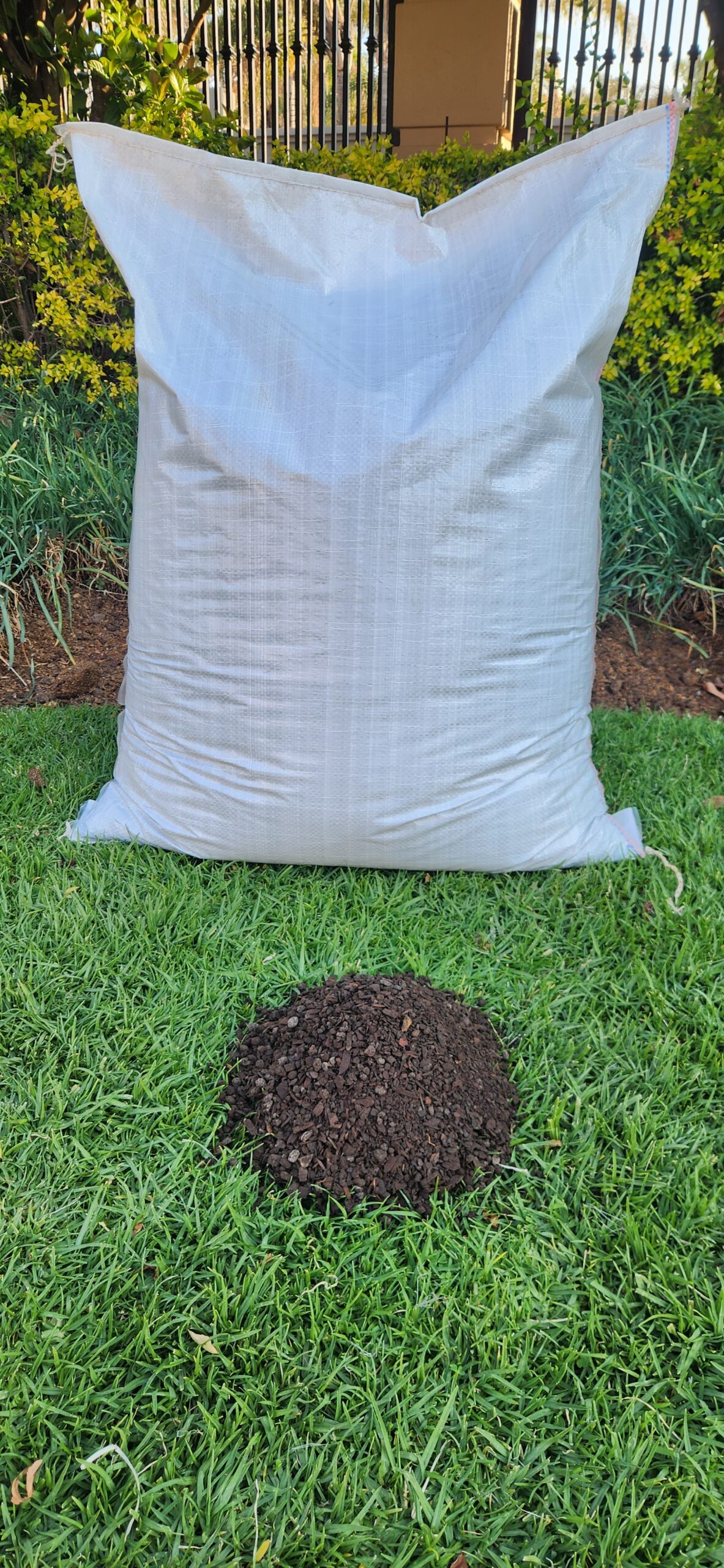 40kg Chicken Fertiliser 3